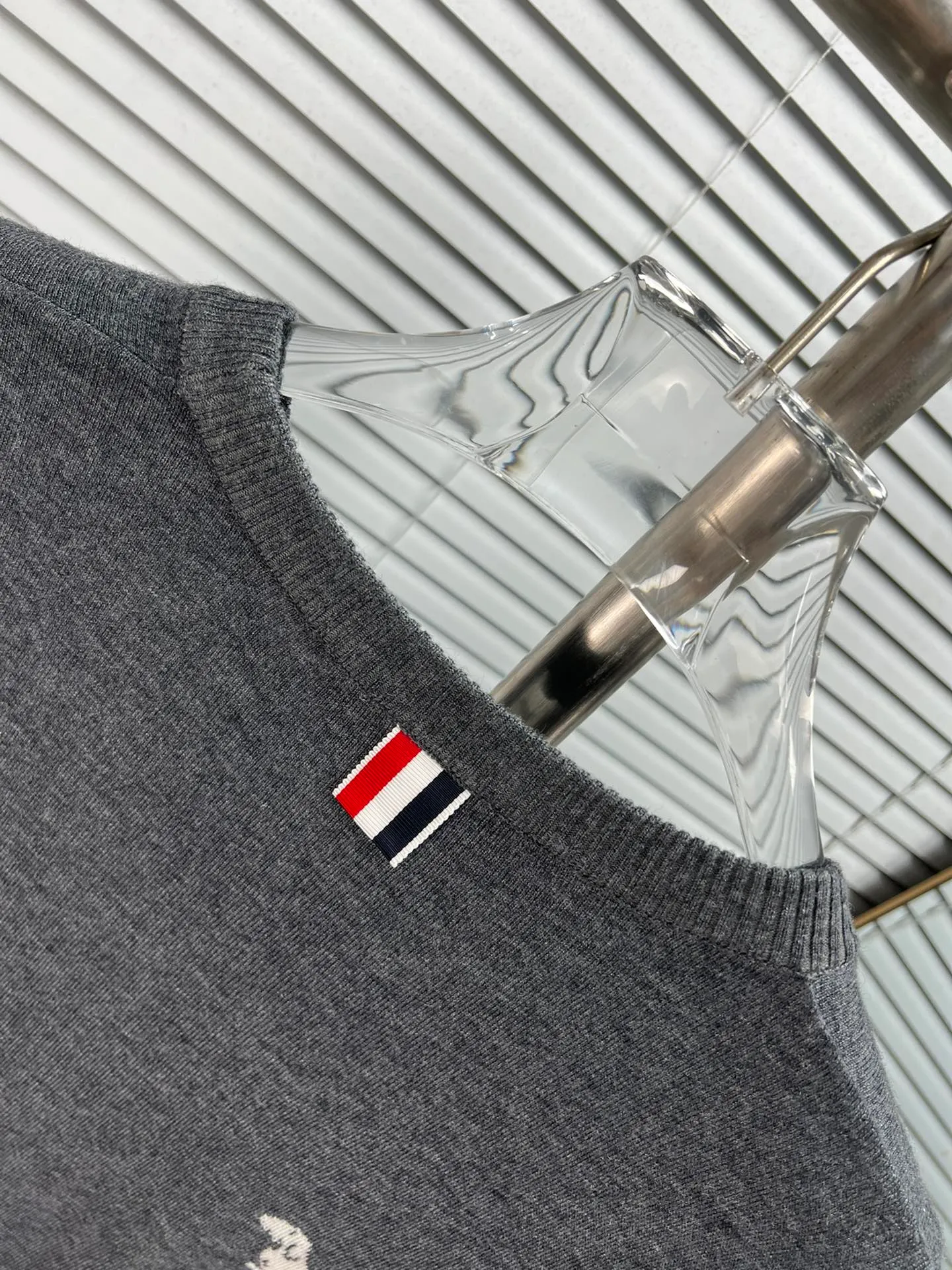 Thom Browne ➡️ logo TBClassic Classic Quality⚠️ ， ， ， ， ❗️❗️ ， ！ TBSeries ， ， ！ :Navy Blue Gray Sizes：0.1.2 （SML ）